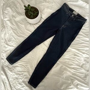 Everlane Dark Blue Skinny Jeans, size 8